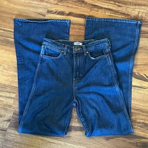 LIKE NEW!!  Wrangler Wanderer High Rise Flare jeans